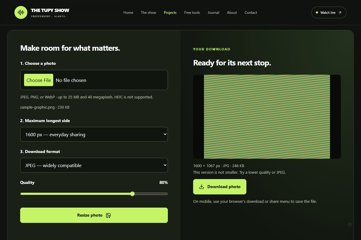 Photo Resizer controls and download preview